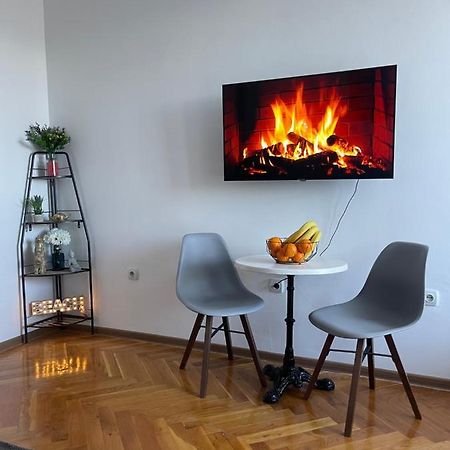 Bar Center Studio Apartment Bagian luar foto