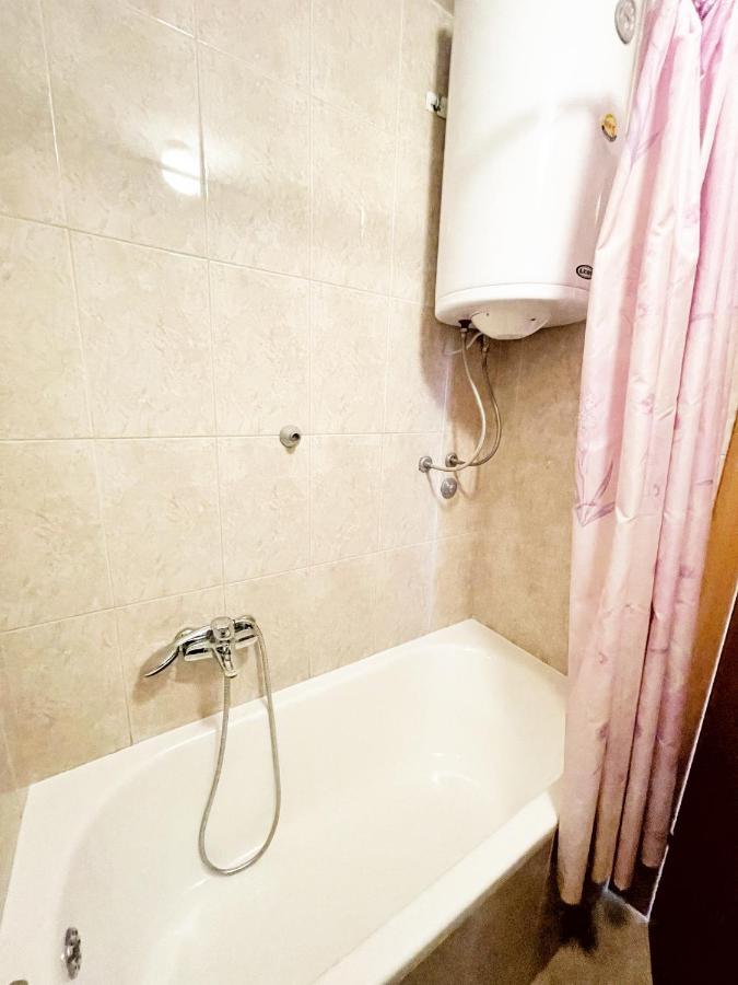 Bar Center Studio Apartment Bagian luar foto
