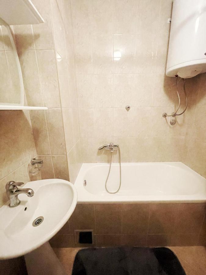 Bar Center Studio Apartment Bagian luar foto