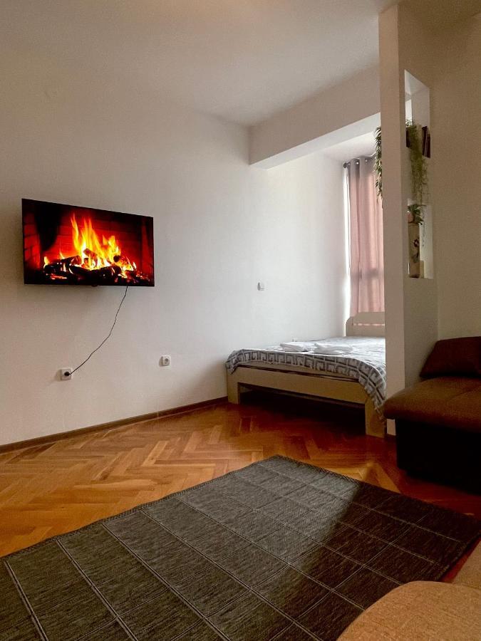 Bar Center Studio Apartment Bagian luar foto