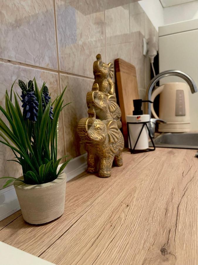 Bar Center Studio Apartment Bagian luar foto