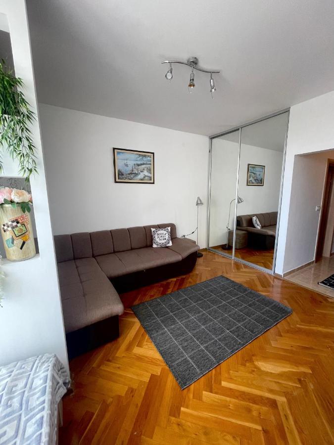 Bar Center Studio Apartment Bagian luar foto