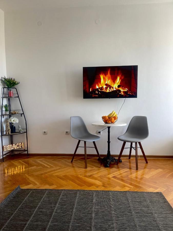 Bar Center Studio Apartment Bagian luar foto